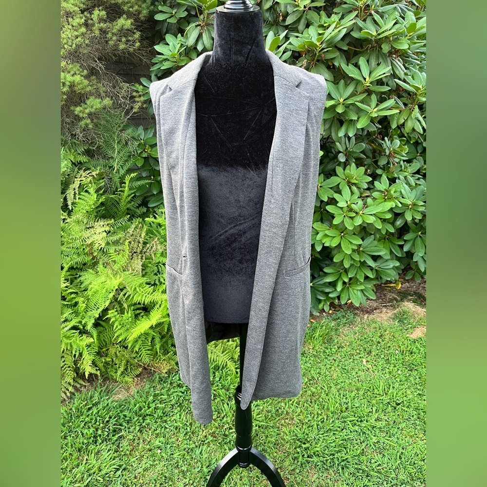 Apt. 9 Women's Light Gray Sleeveless Blazer